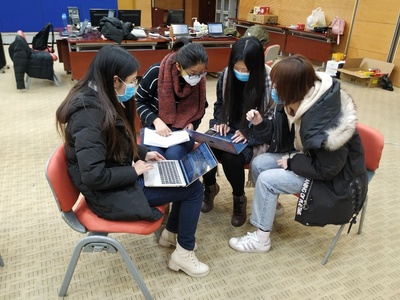 &ldquo;教育系統抗疫斗爭偉大實踐影像、海報展&rdquo;高校巡回展站走進北大